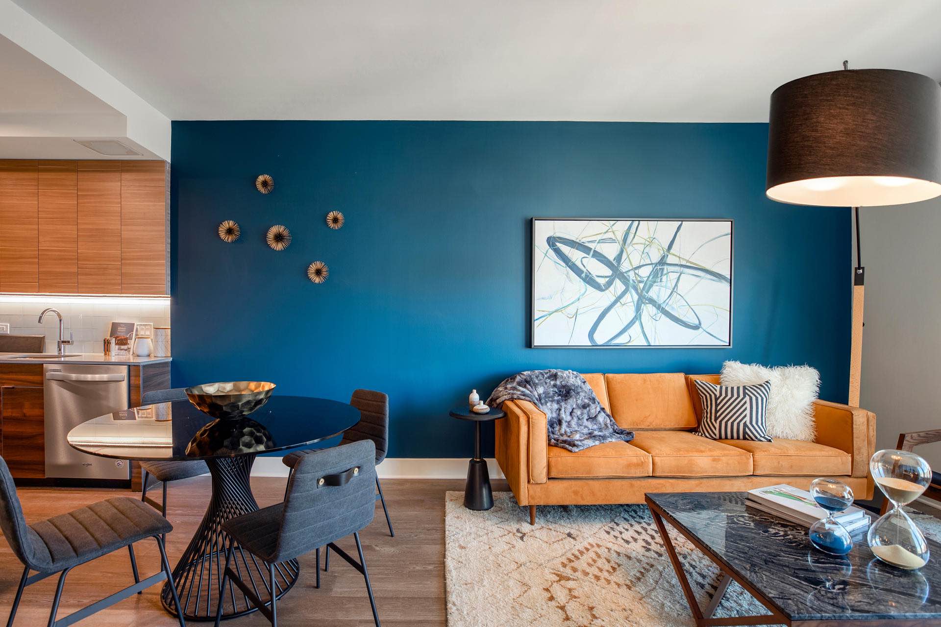 26TheWitmer_Int_Model_LivingRoom2_July2019_RayC