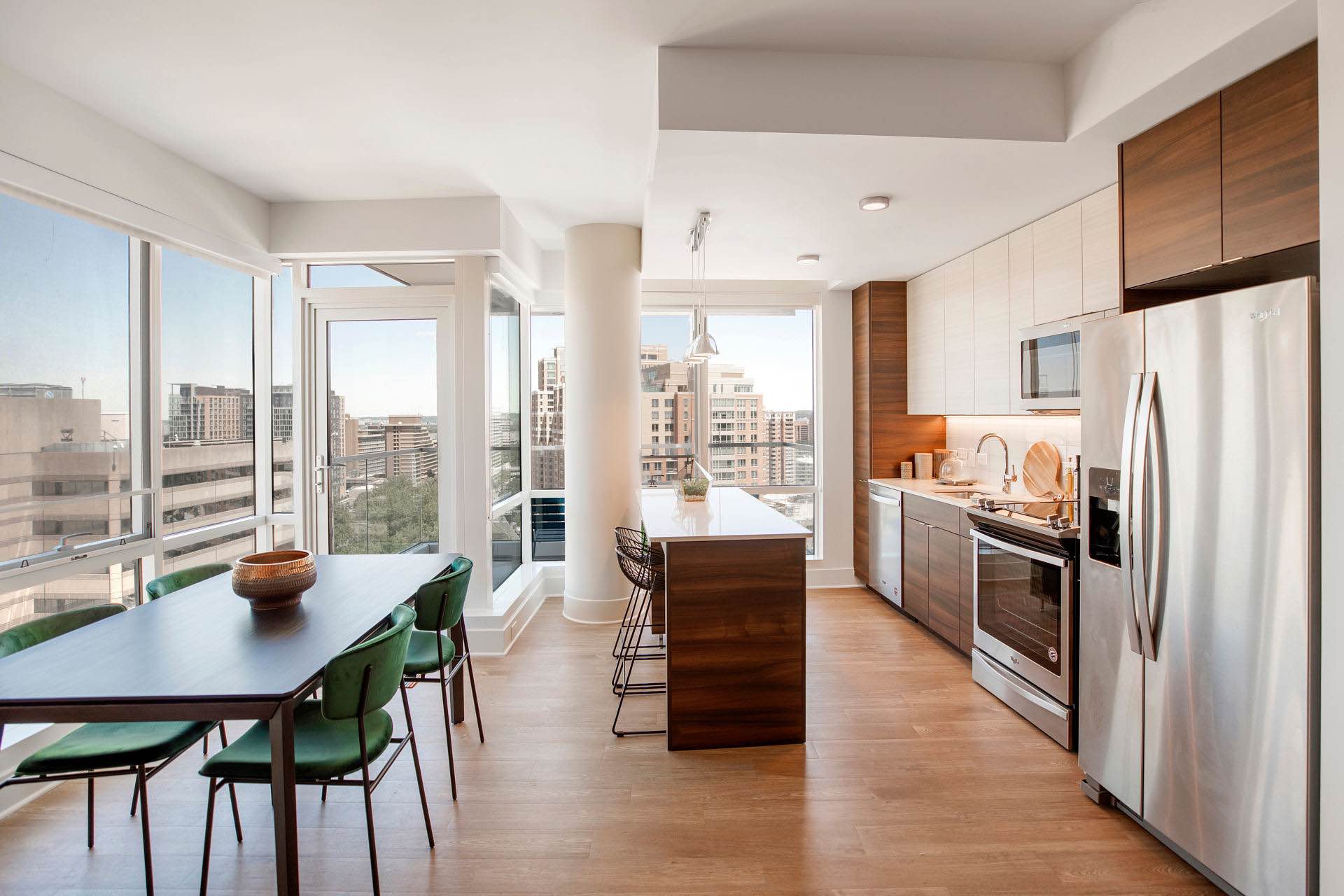 34TheWitmer_Int_Model_Kitchen7_July2019_RayC