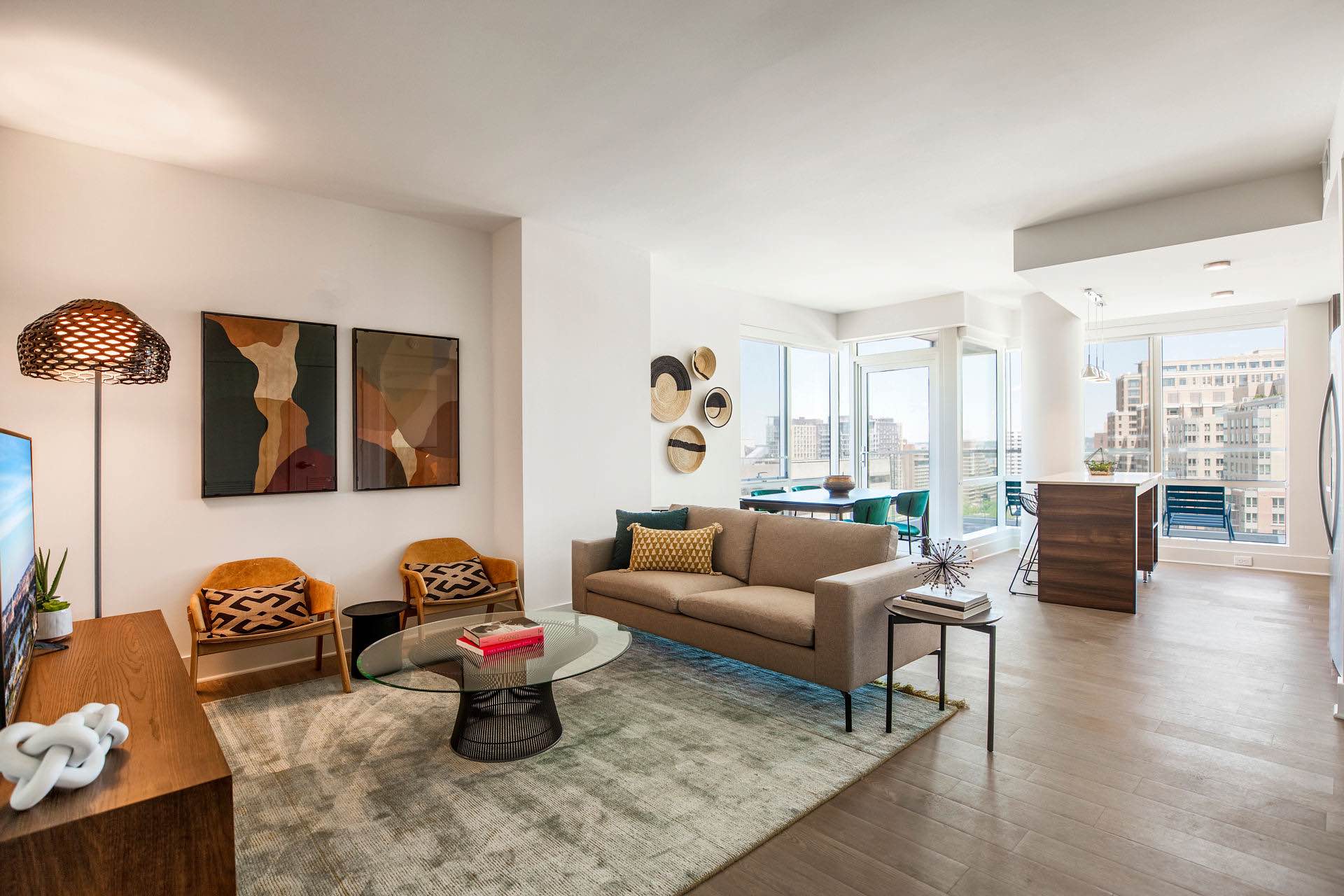 36TheWitmer_Int_Model_LivingRoom7_July2019_RayC